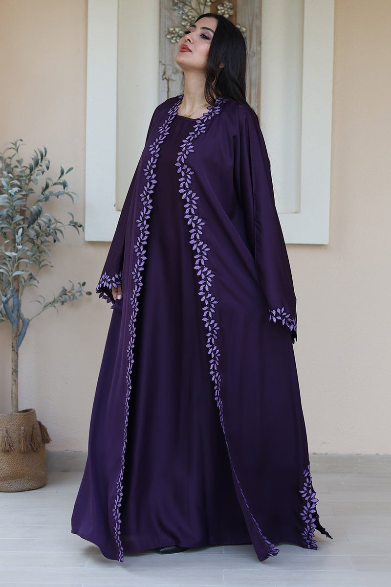 النخبة عباية زهرة البرقوق مع بطانة مطابقة - Image 1