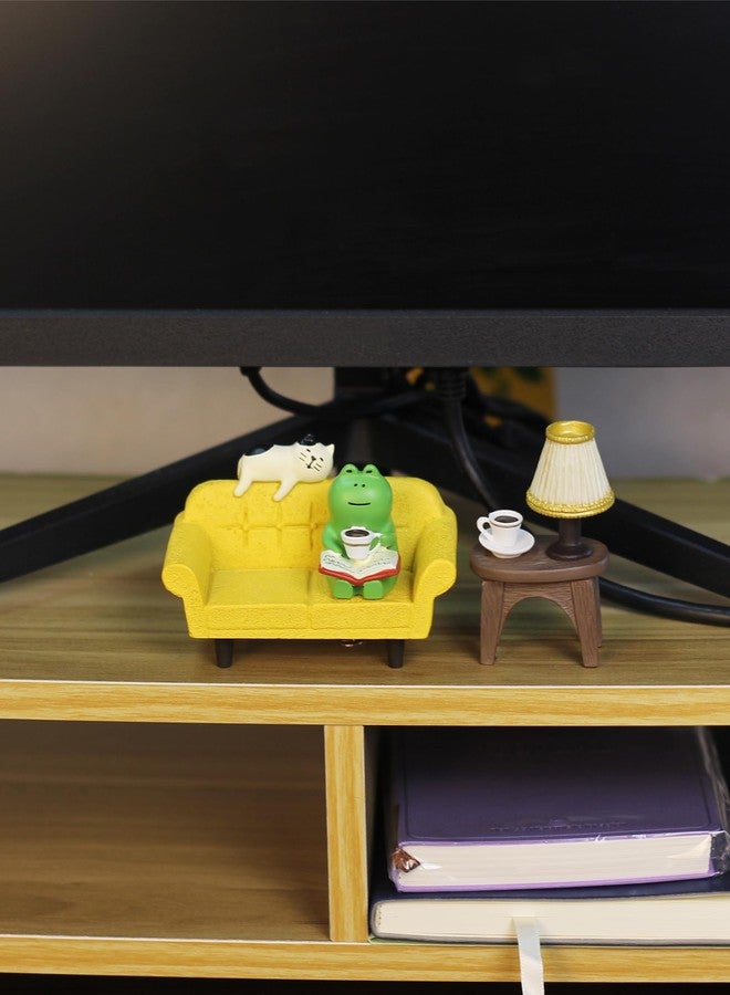 Mevodeata Cute Mini Frog Figurine with Small Sofa and Lamp Table Resin Frog Figure for Office Home Decor - Cute Frog Gift for Frog Lovers (Yellow Sofa) - Image 3