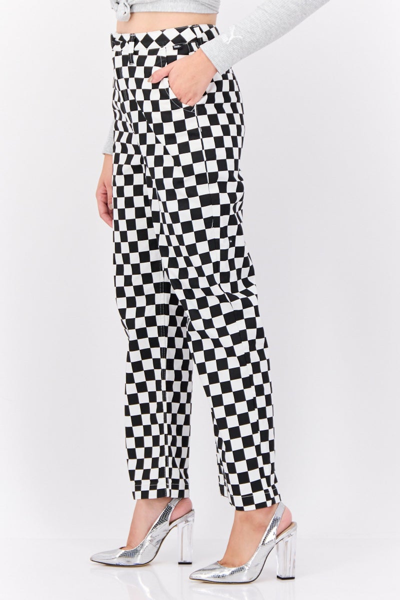 VANS سروال نسائي بقصة عادية مزخرف، متعدد الألوان - Image 2