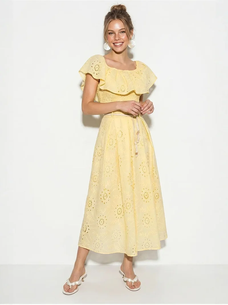 بيانكو لوتشي LUCCI Embroidered Off-shoulder Blouse And Midi Skirt Set