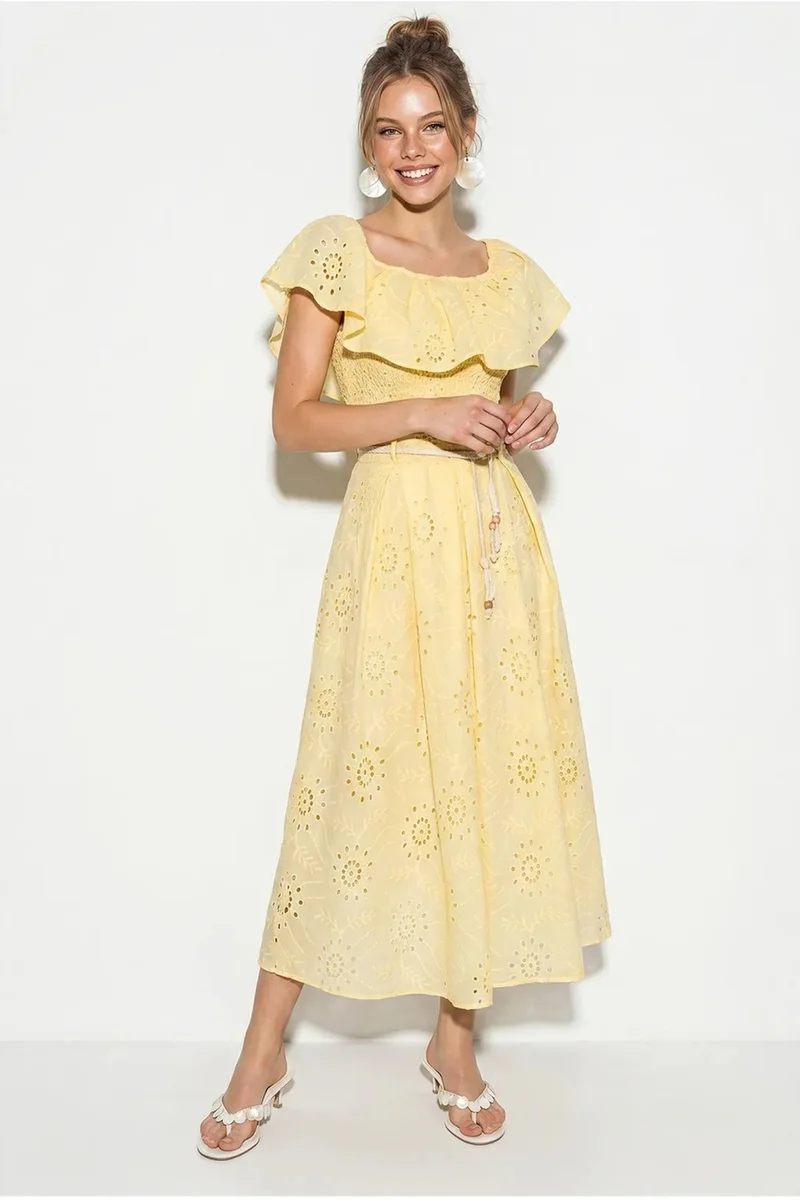 بيانكو لوتشي LUCCI Embroidered Off-shoulder Blouse And Midi Skirt Set