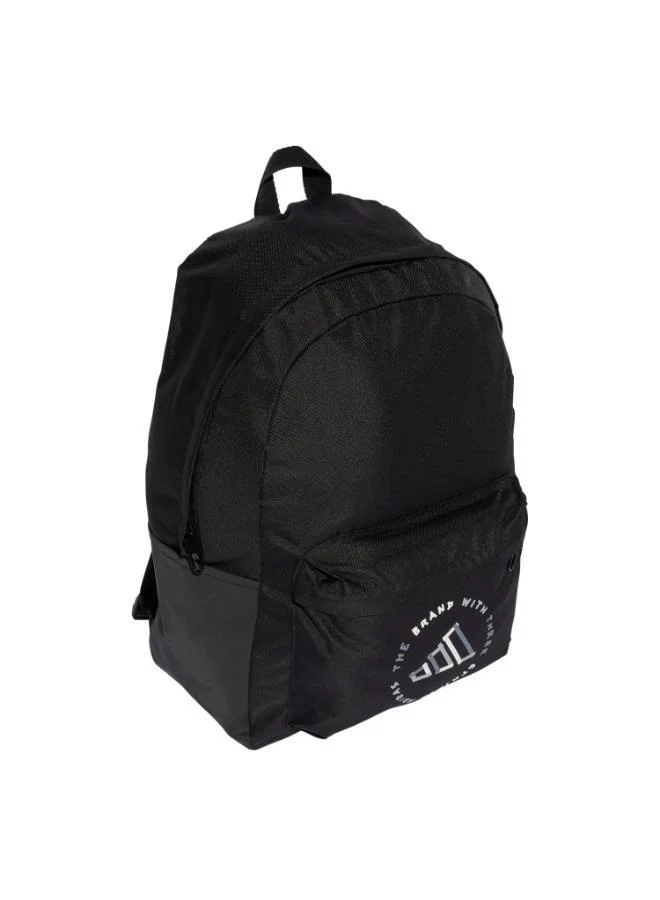 اديداس حقيبة ظهر بطبعة كلاسيكية