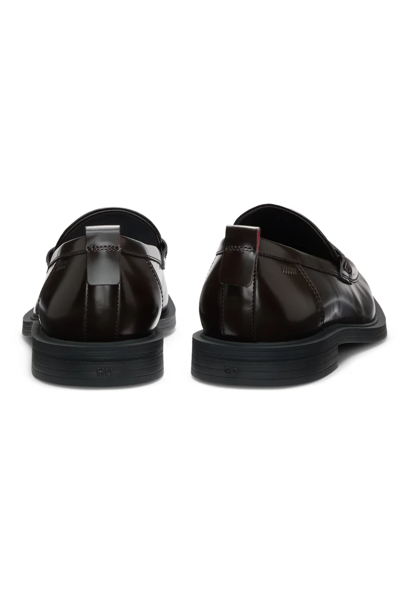 هوجو Leather loafers with penny trim