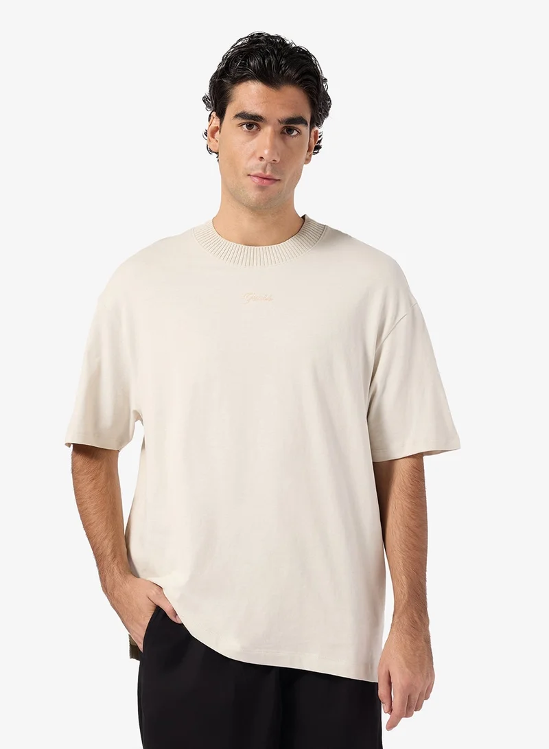 GUESS Short Sleeve Contrast Collar Knitted Top