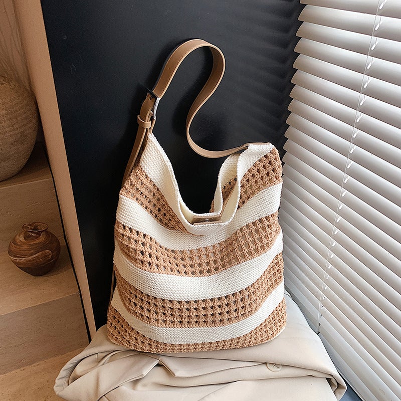 Summer Fashion Hollow Woven Underarm Bag For Women 2025 Large Capacity Casual Beach Shoulder Crossbody Bag Trendy - Image 2