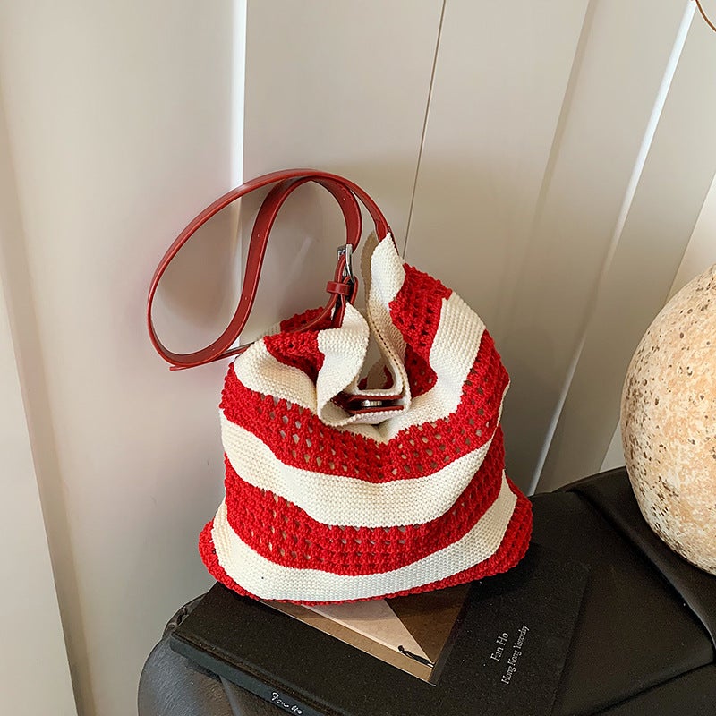 Summer Fashion Hollow Woven Underarm Bag For Women 2025 Large Capacity Casual Beach Shoulder Crossbody Bag Trendy - Image 3