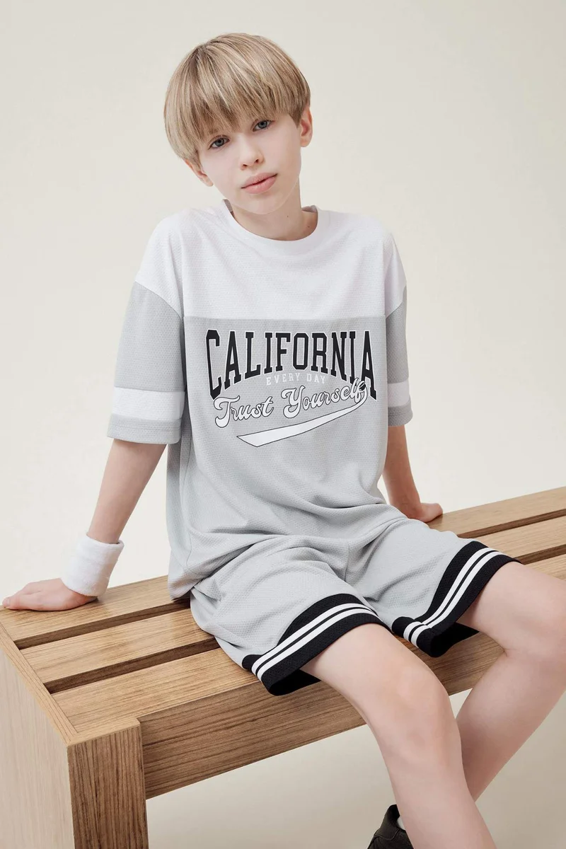 ديفاكتو Boy Regular Fit Number Patterned Shorts