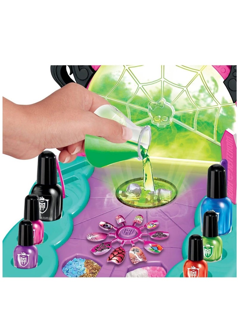 MONSTER HIGH Monster High Ghoulish Glam Nail Salon - Image 4