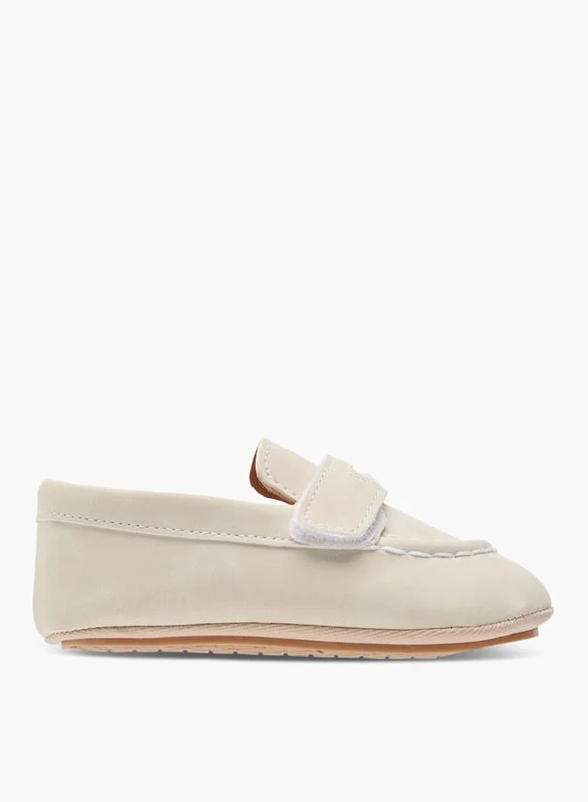 بيرفيت Boys Stitch Detail Shoes with Hook and Loop Closure