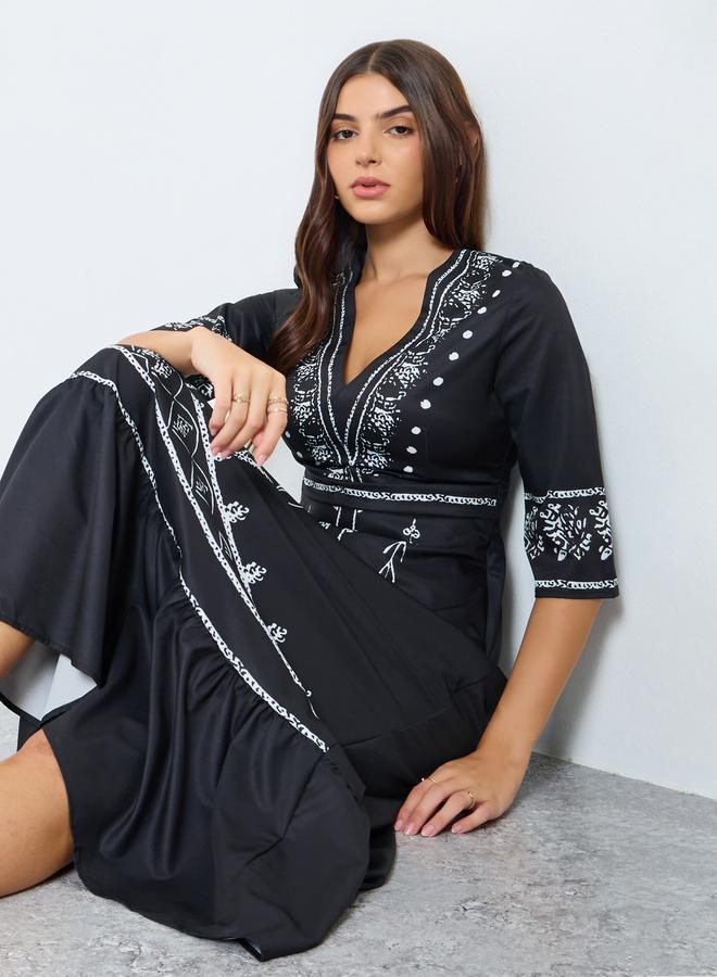 ستايلي فستان طويل مُطبع بتفاصيل كشكش - Image 1