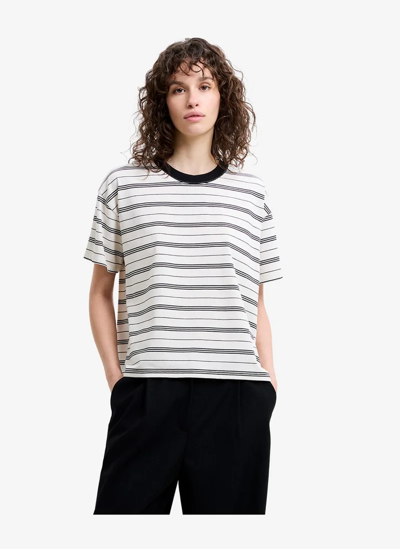 فرنش كونكشن Women's Cream/Black Pernille Jersey Striped Bf Tee