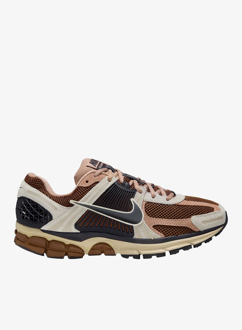 Nike Zoom Vomero 5 Sde - Image 1