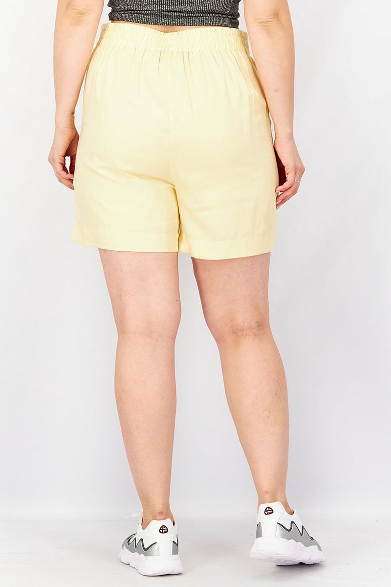 Tchibo Women Plain Pull On Side Pockets Shorts, Yellow - Image 4
