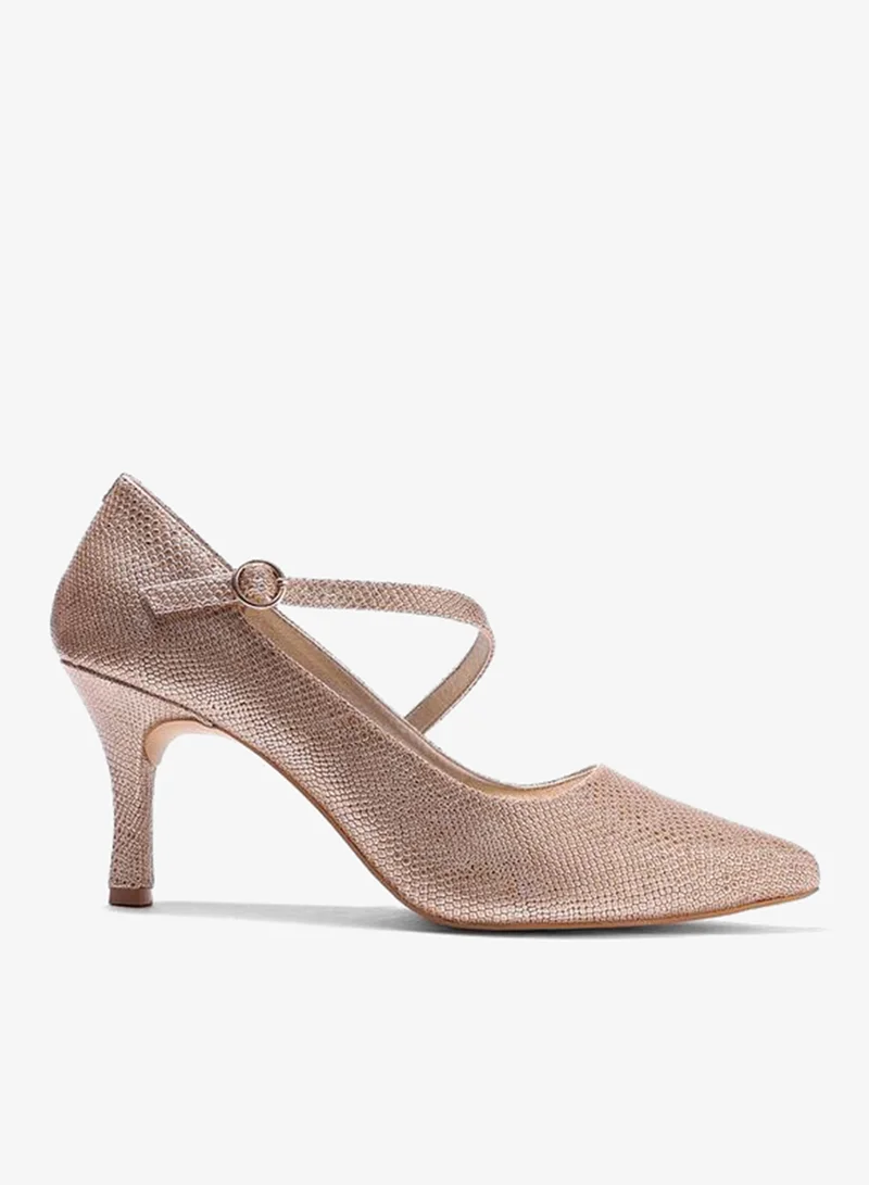 حكايات الأزواج حذاء كعب عالي بمقدمة مدببة وملمس بارز