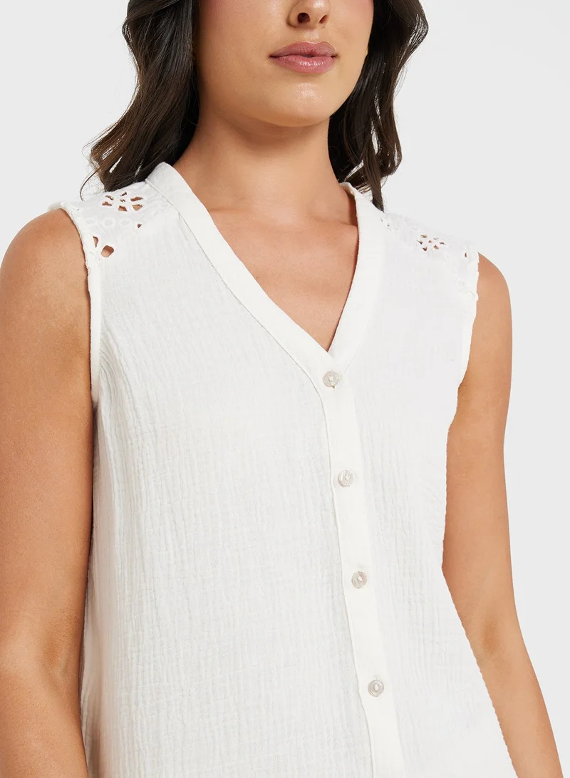 VERO MODA Button Down V-Neck Top