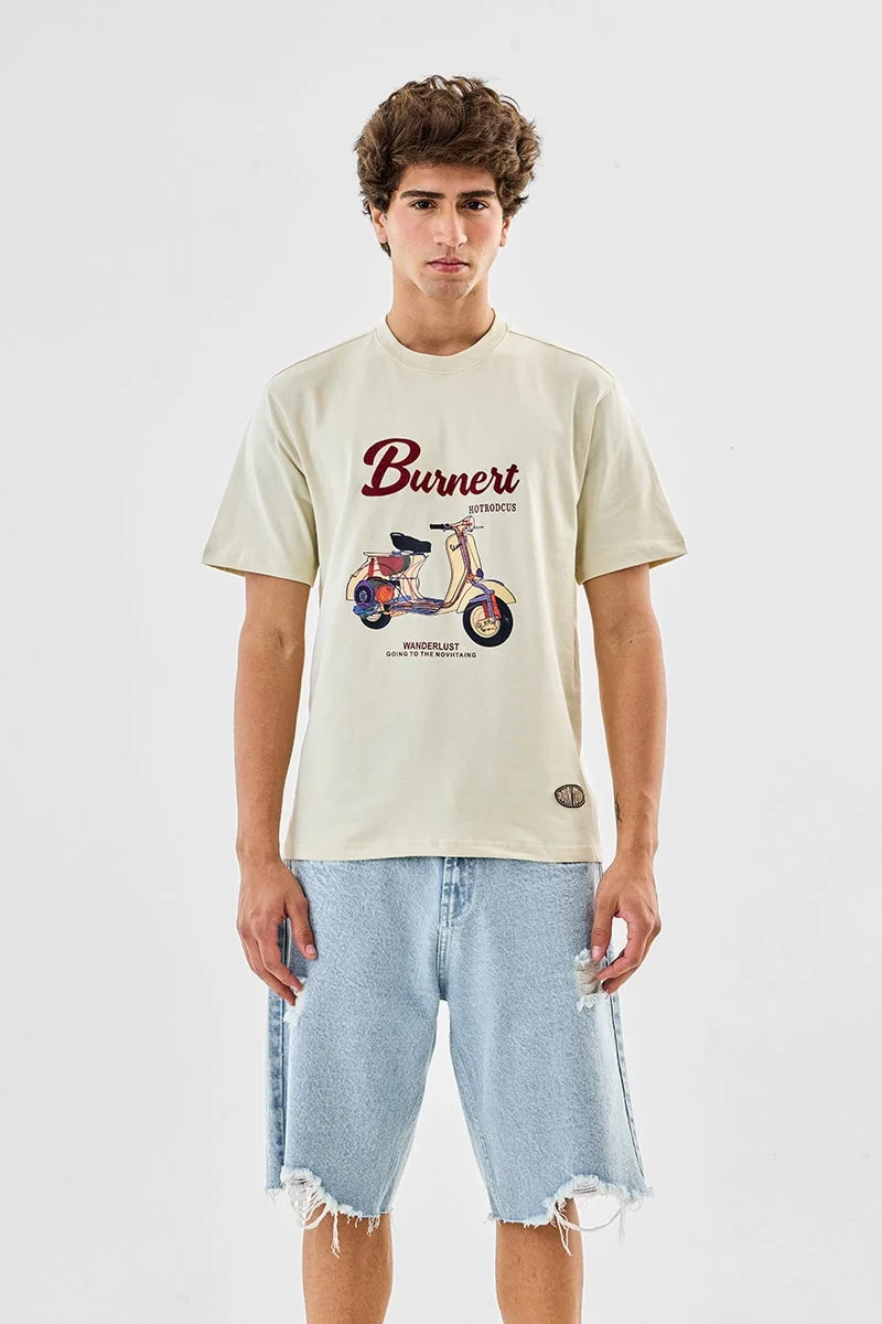 سنيتش تيشيرت قطن % بقصة عادية