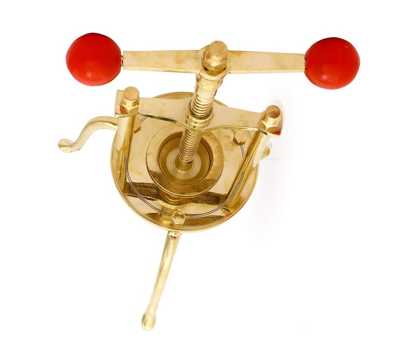 DMI DMIs South Indian Ethnic Brass Shevga Press 250 ml  - Image 4