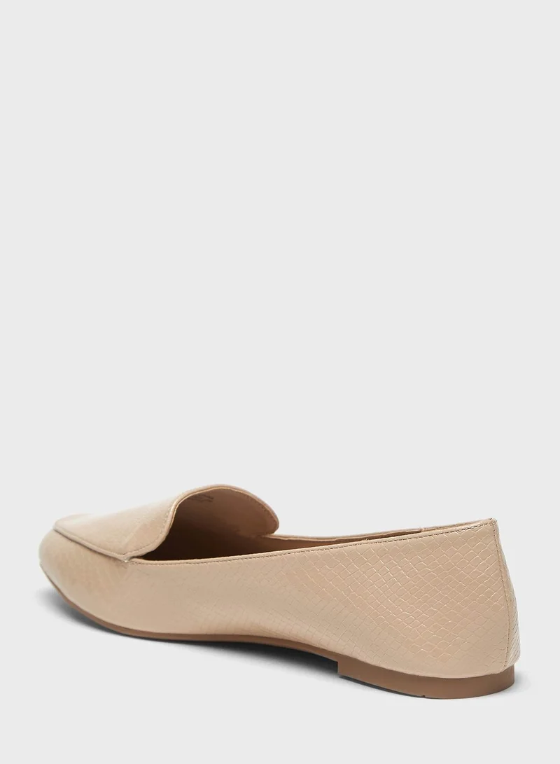 shoexpress Essential Slip Ons
