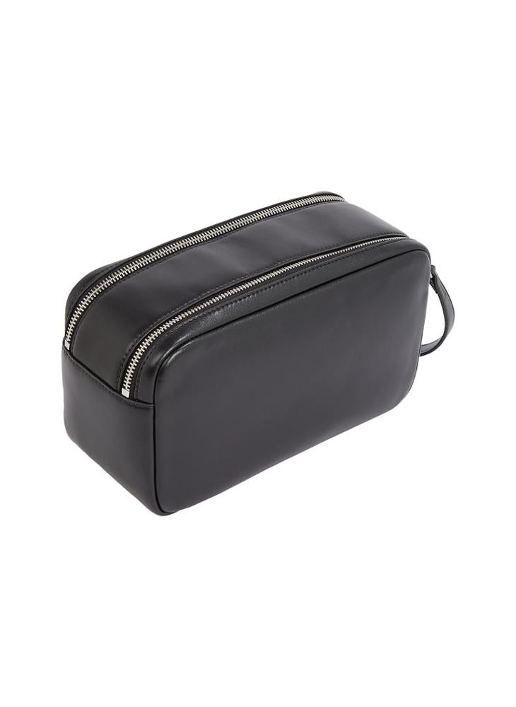 CALVIN KLEIN SLEEK WASH BAG  - Image 2