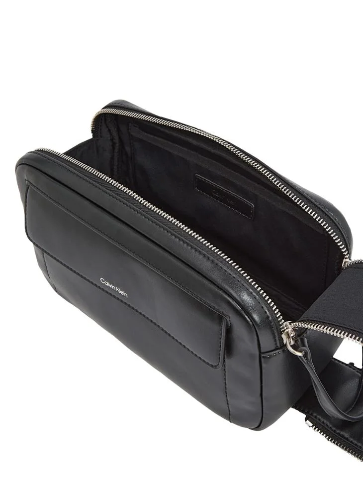 CALVIN KLEIN SLEEK WASH BAG