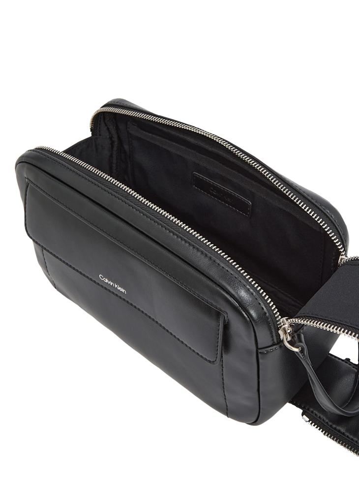 CALVIN KLEIN SLEEK WASH BAG  - Image 4