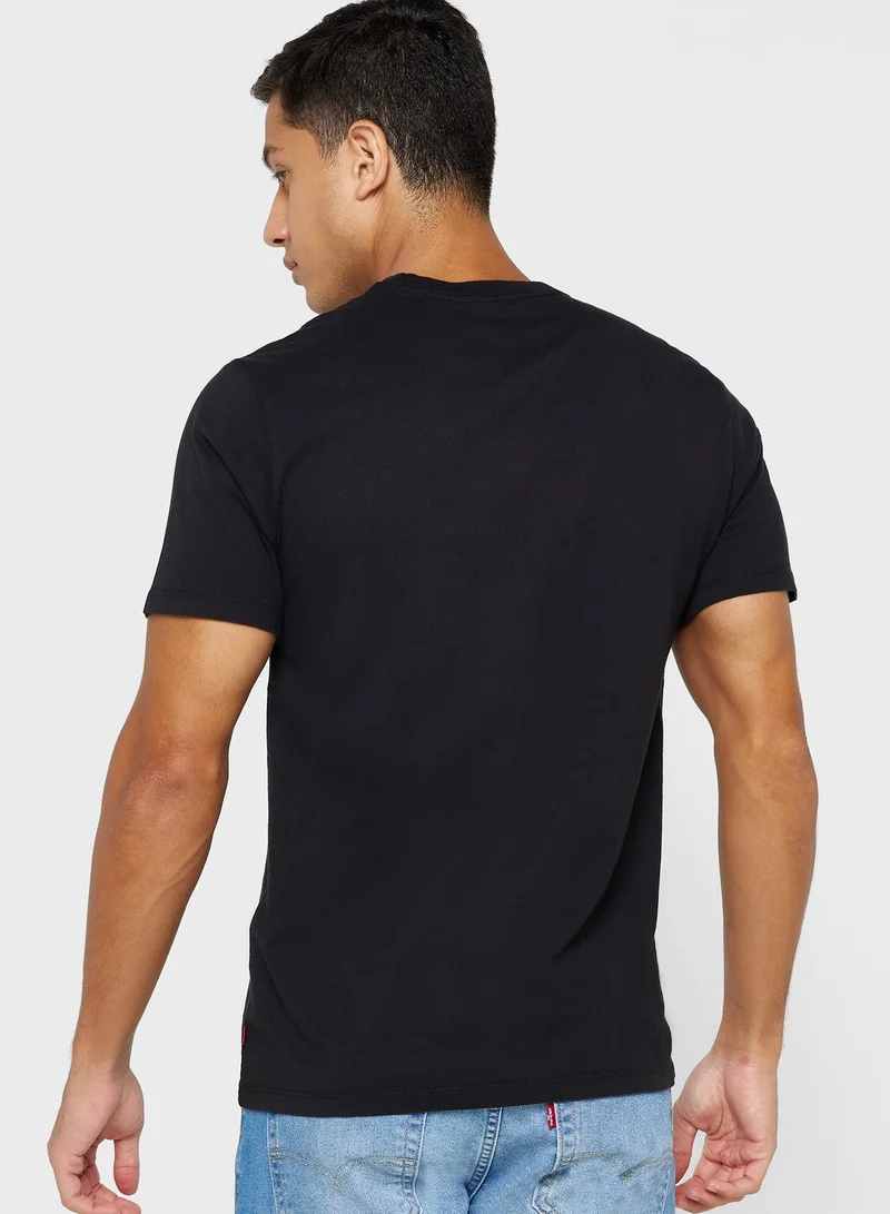 Levi's Graphic Crew Neck T-Shirt