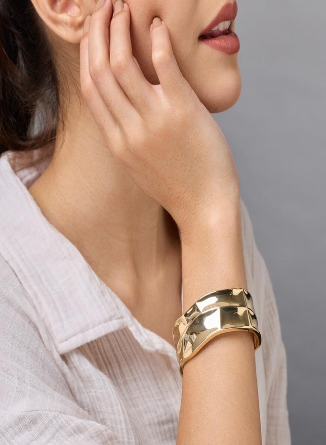 KUSHAL'S Fashion Jewellery Gold Polished Copper Trendy Locking System Kada, Best for Casual Wear & Special Occasion - 455484 - Image 5