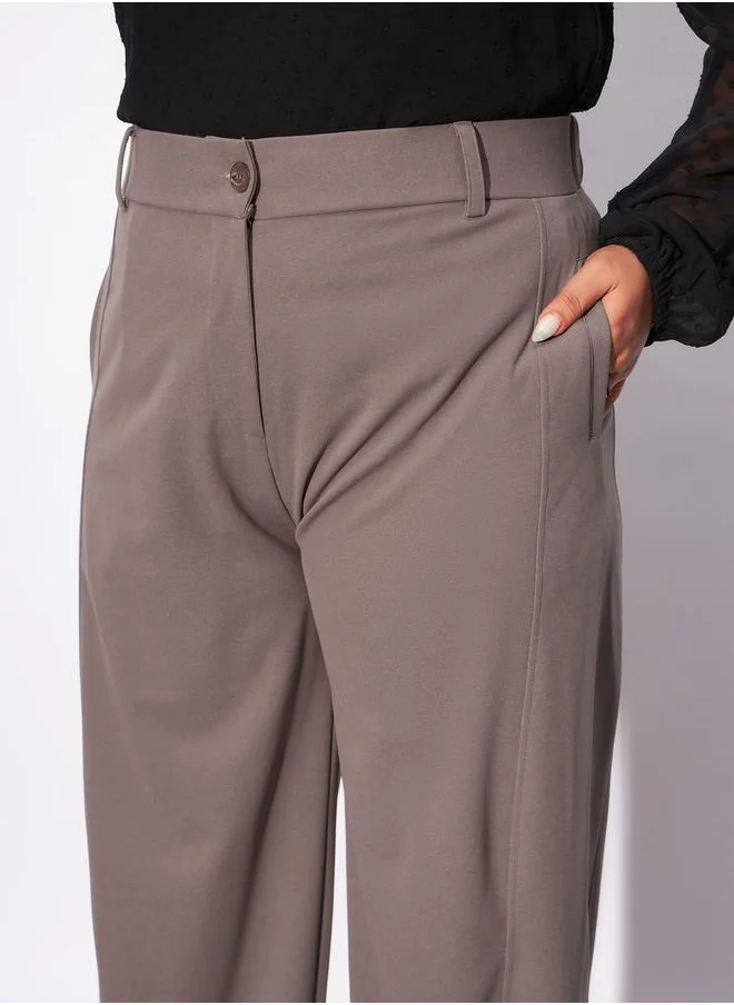 ساسافراس Plus Hem Button Detail Straight Pants by Styli