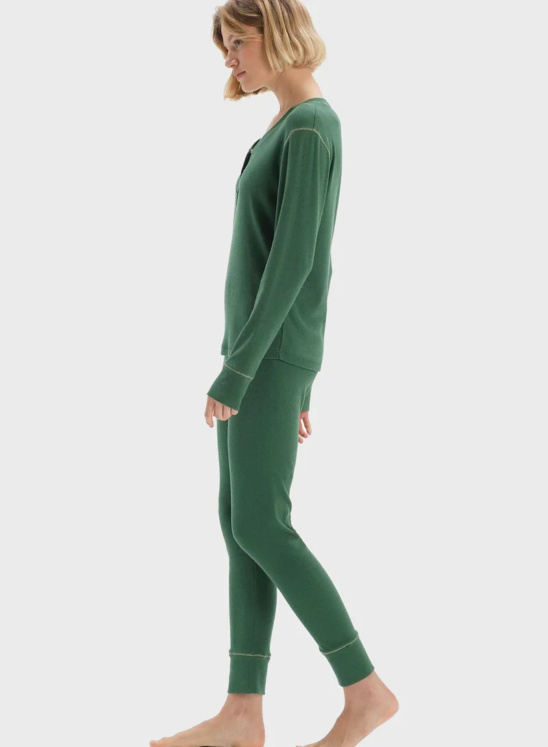 dagi Button Detail Top & Pyjama Set