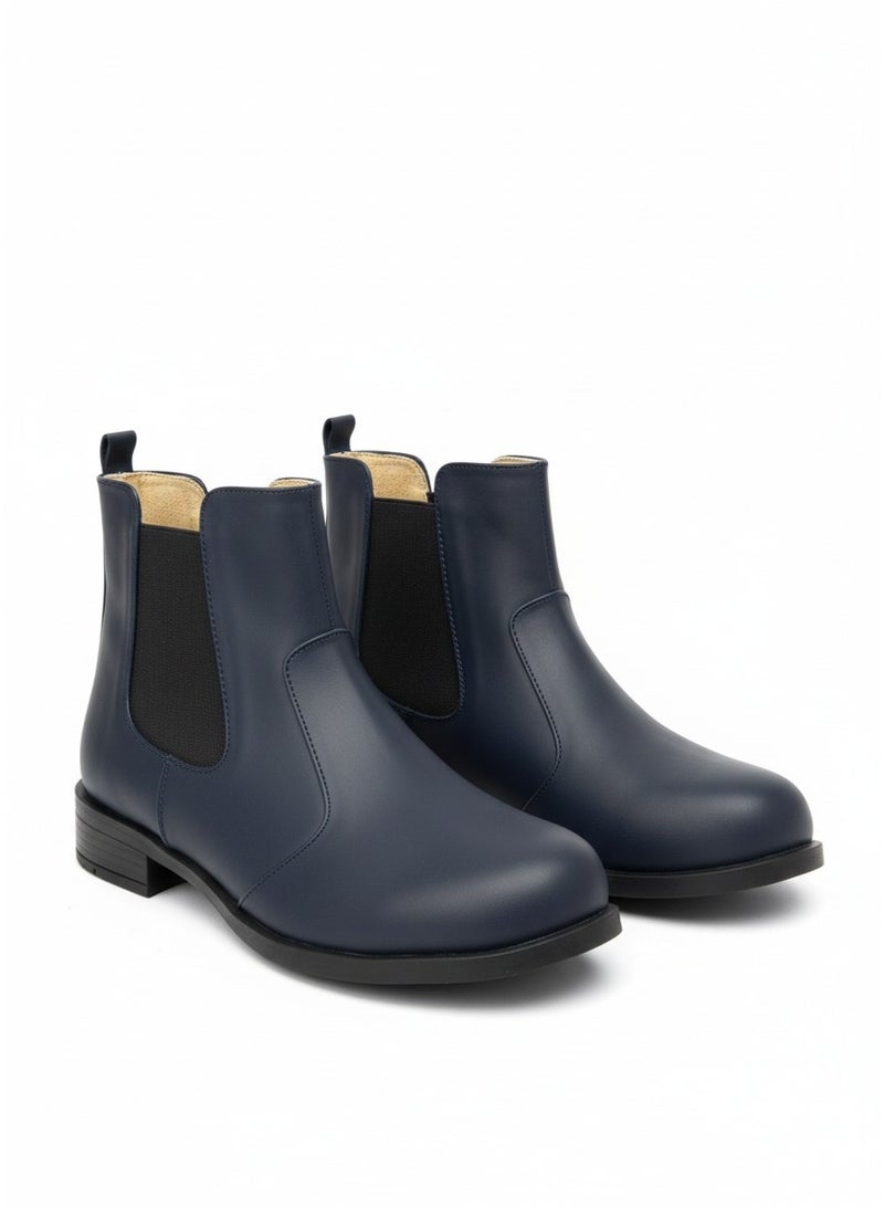 Vbranda Classic Chelsea boot designed with a clean - Image 2