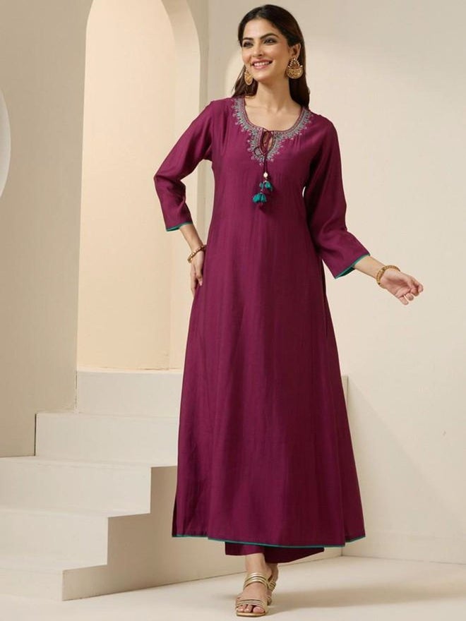 آي شين طقم كورتا وبنطلون ودوباتا من حرير الرومان بنفسجي من إيشين - Image 3