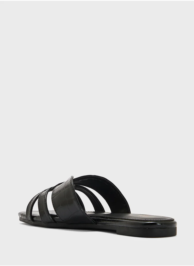 ايلا Casual Flat Sandal