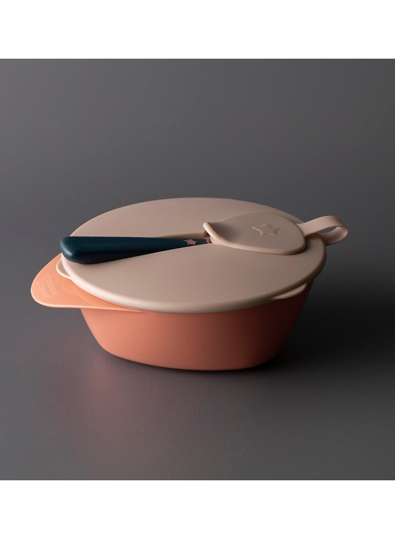 tommee tippee Easi-Scoop baby feeding bowls with a travel lid and spoon designed for babies aged 6 months and older - Image 3