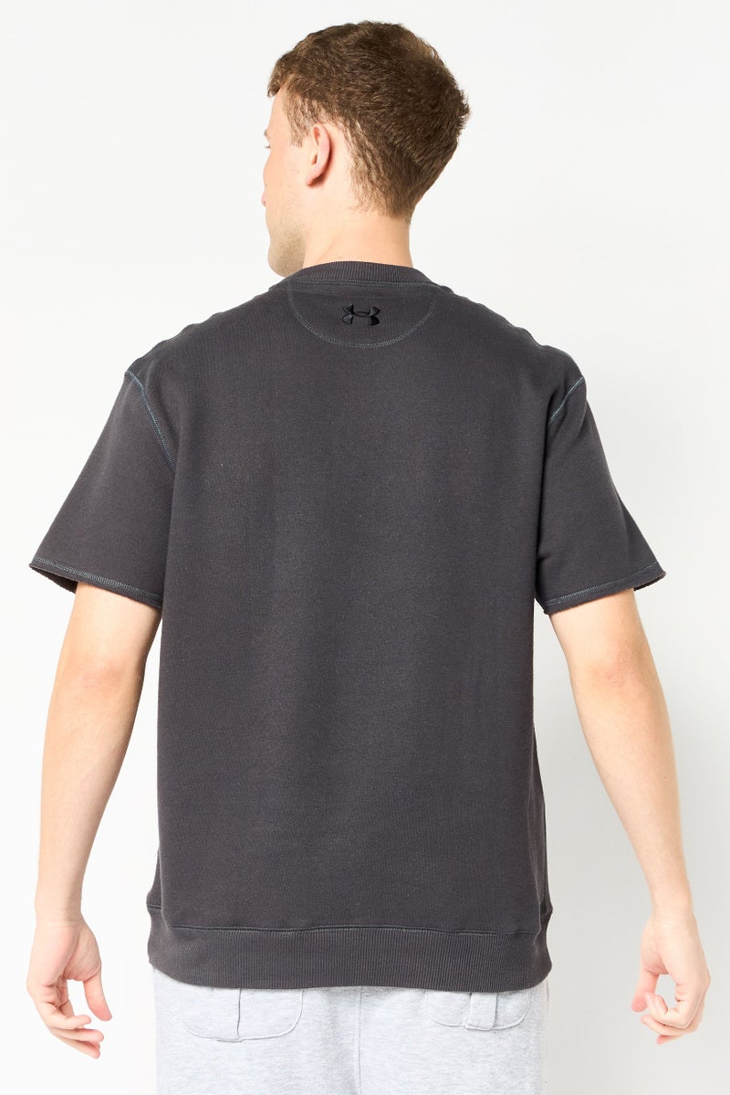 UNDER ARMOUR Men Loose Fit Short Sleeve Outdoor T-Shirt, Dark Grey - Image 4