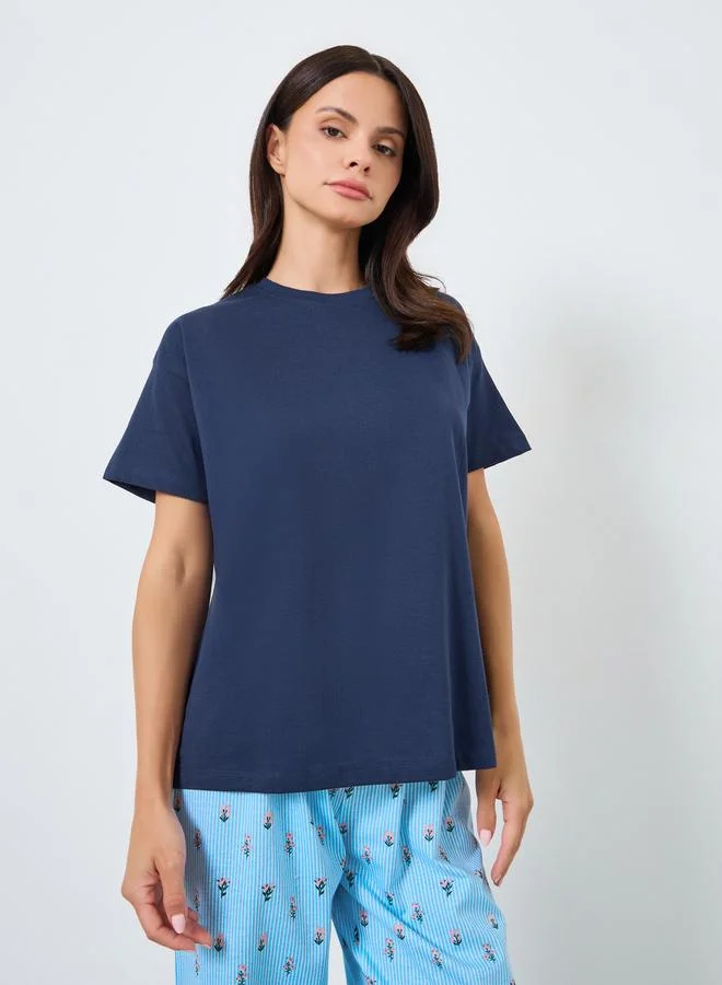 ستايلي طقم بيجاما من بنطال مخطط بزهور وتيشيرت قطن سادة