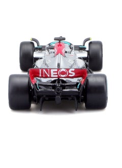 Bburago Bburago 1/43 Mercedes-AMG Petronas F1 Team W13 (2022) w/Helmet - Meticulously Crafted Diecast Collectible  - Image 5