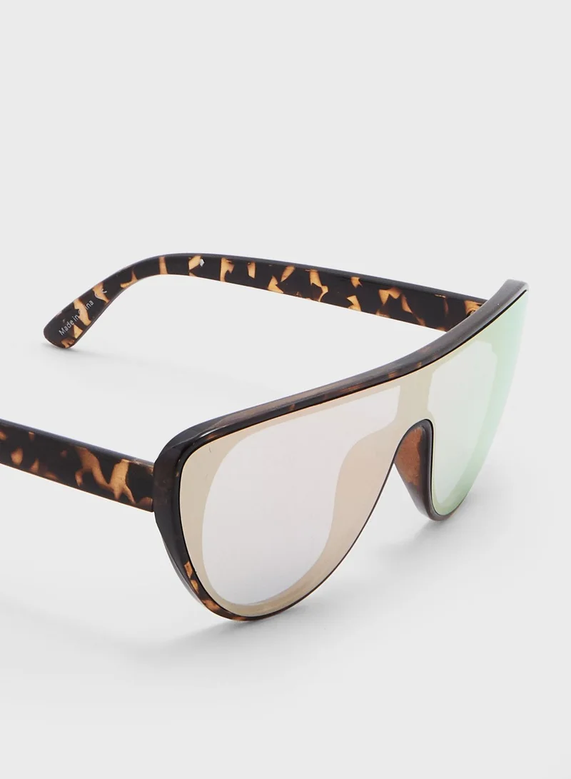 CALL IT SPRING Gilpinia Sunglass