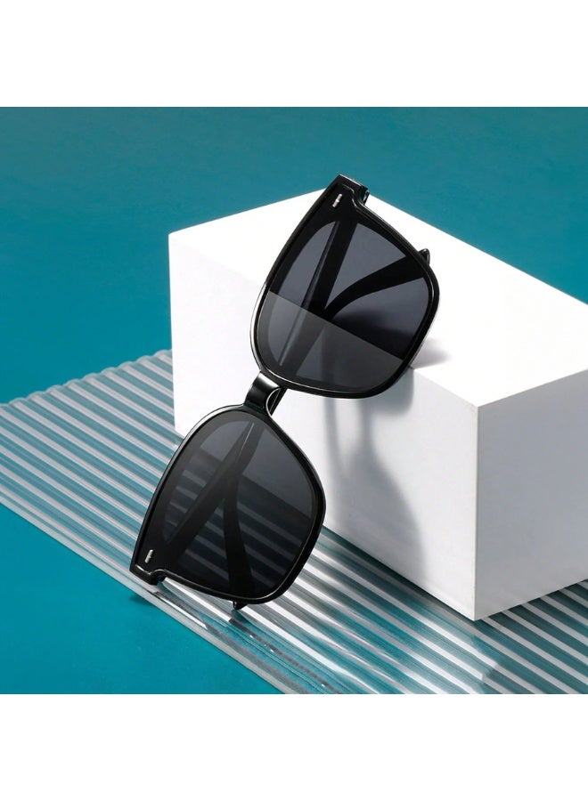 نظارات شمسية رجالية بإطار مربع - تصميم كلاسيكي عصري مع عدسات رمادية - نظارات حماية للاستخدام اليومي والعمل والسفر والأنشطة الخارجية - Image 2