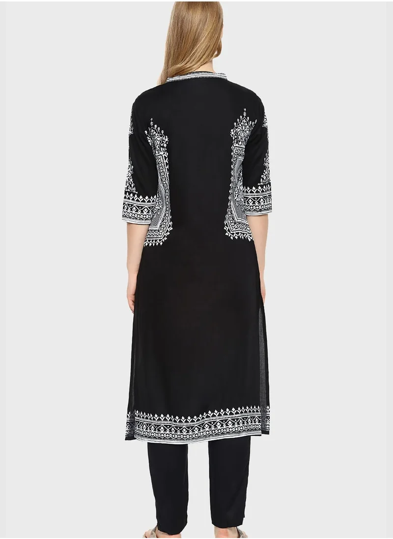 Instafab Printed Kurti and Pant Set