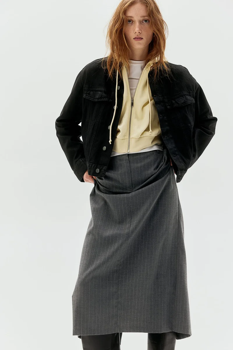 اتش اند ام تنورة ضيقة من التويل