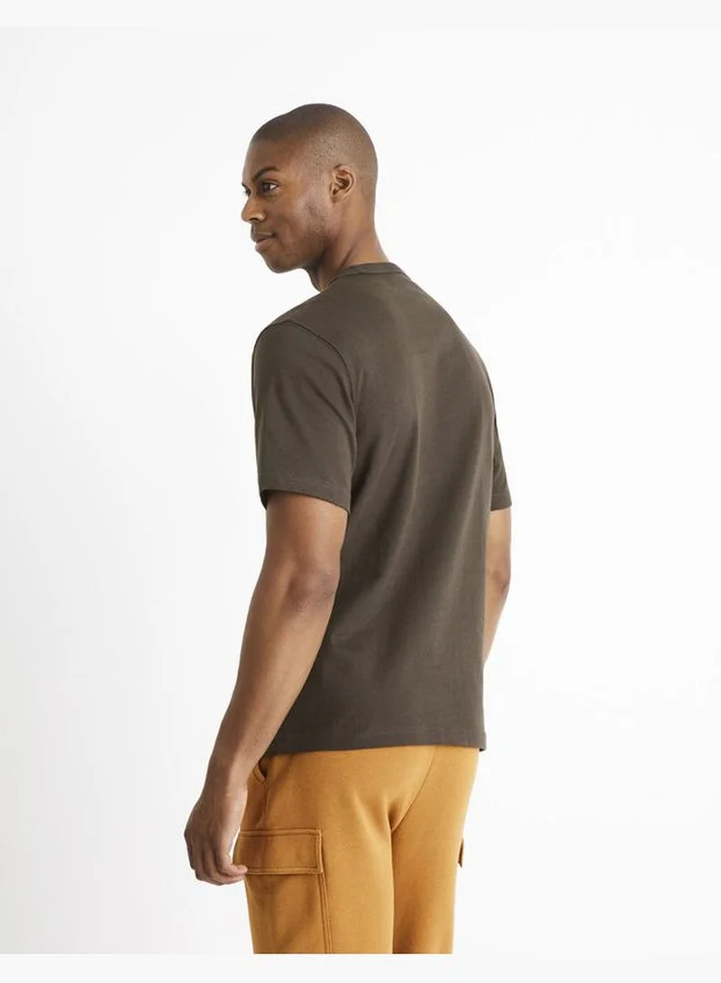 سيليو Celio Casual T-Shirt - Brown