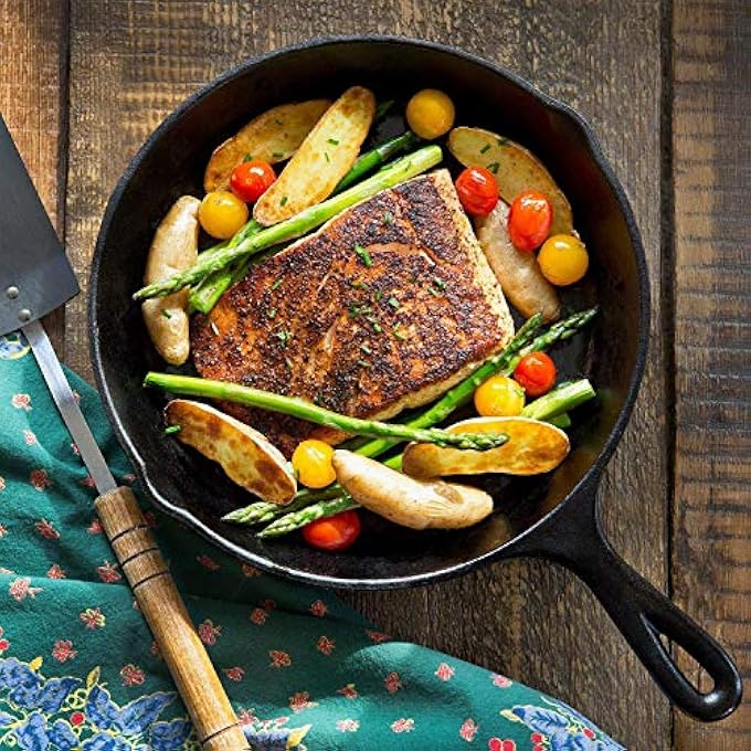 Simple Chef مجموعة مقلاة من الحديد الزهر مكونة من 3 قطع، أفضل طهاة مطاعم محترفين ذوي خبرة عالية، مجموعة أواني طهي مسبقة التتبيل، 10 8 6 مقلاة، رائعة للقلي والطهي السريع والبيتزا، لون أسود أكثر - Image 4