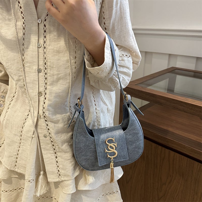 Vintage Washed Faux Suede Crescent Crossbody Bag Flip Cover With Metal Letter Logo & Tassel Pendant Adjustable Detachable Shoulder Strap Small Capacity Casual Handbag For Daily Shopping Weekend Gatherings Short Travel Street Style & Elegant Everyday Outfits - Image 5