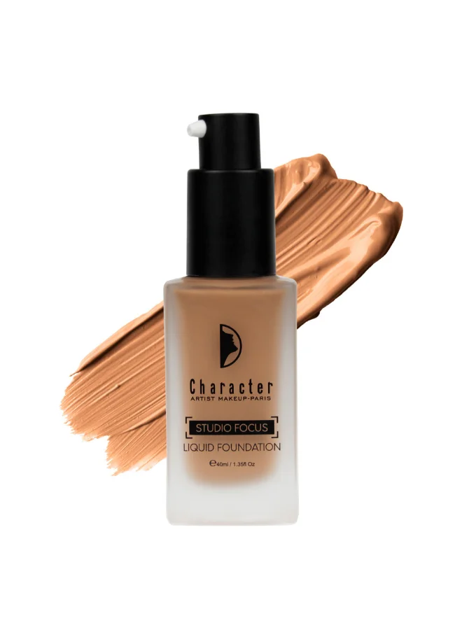 Character Studio Focus Liquid Foundation