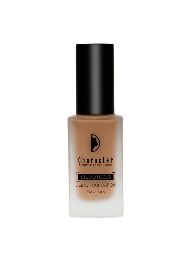 Character Studio Focus Liquid Foundation
