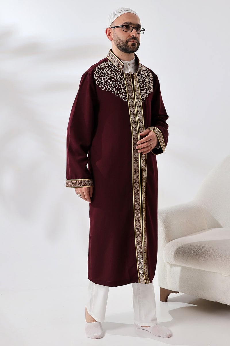 İhvan Online Ihvan Online Burgundy Judge Collar Men's Prayer Dress Stripe Embroidery Imam Robe  - Image 4