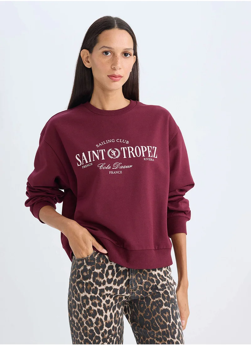 ديفاكتو Regular Fit Crew Neck Printed Lightweight Sweatshirt