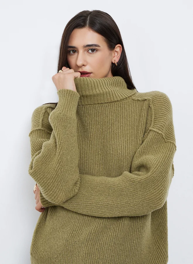 Styli Styli Green Oversized Turtleneck Sweater