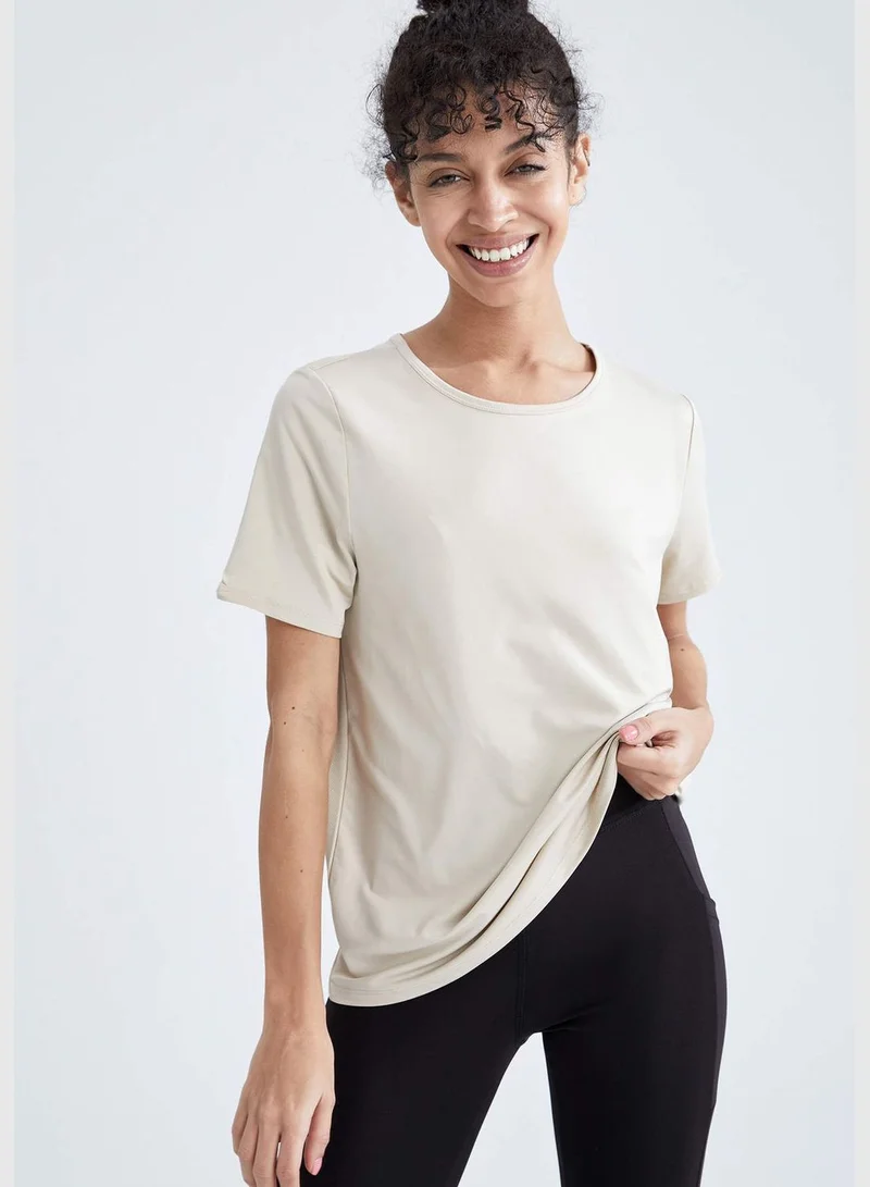 ديفاكتو Regular Fit Short Sleeve Sport T-Shirt