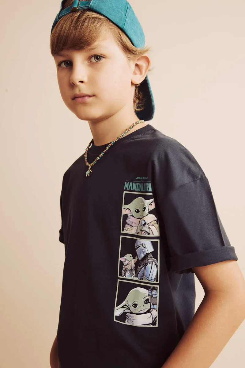 DeFacto Boy Oversize Fit Star Wars Licensed Short Sleeve T-Shirt